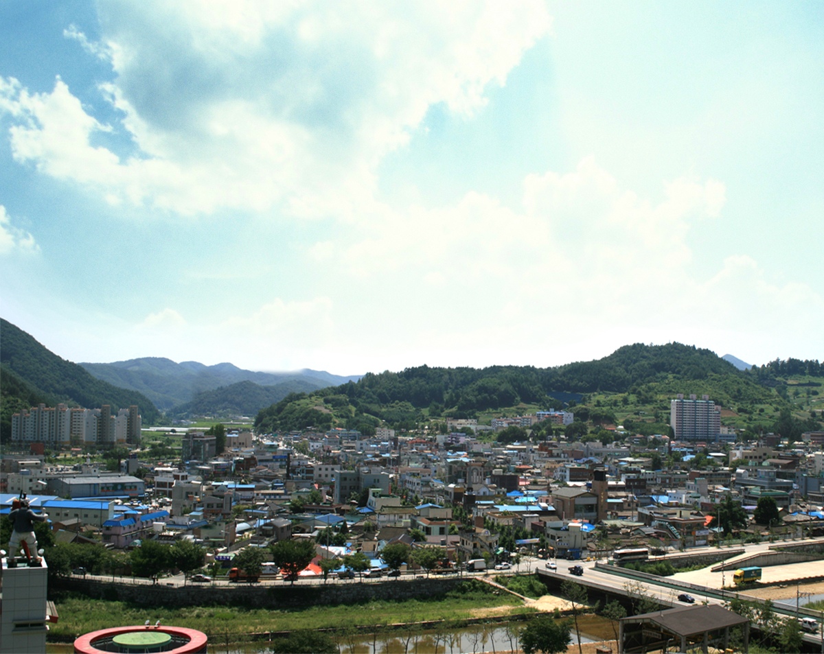 현재 괴산읍 전경입니다. 이미지1