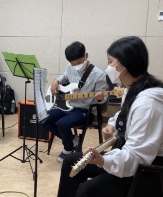 221101 밴드 이미지3