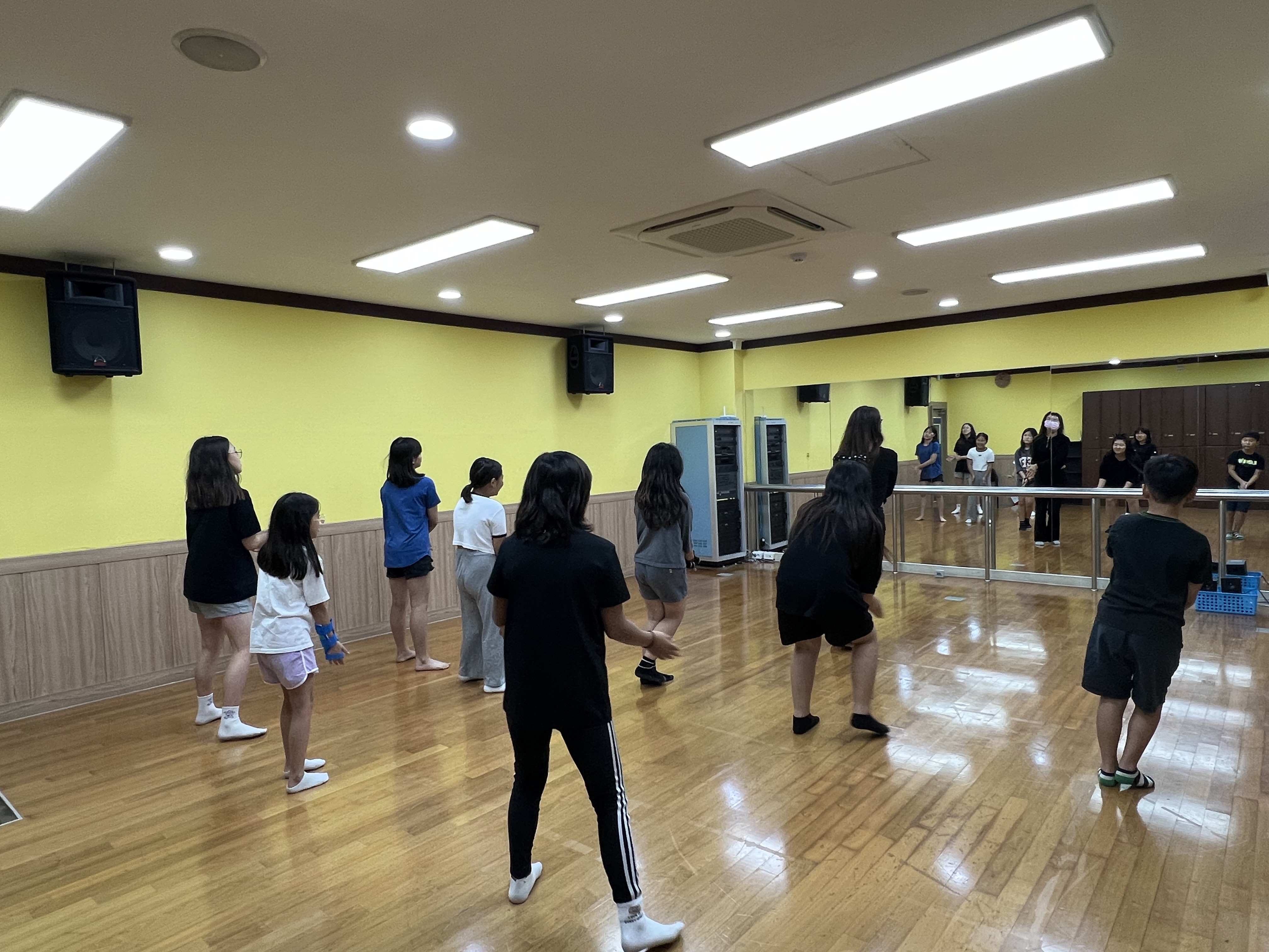 230708 댄스교실 이미지1