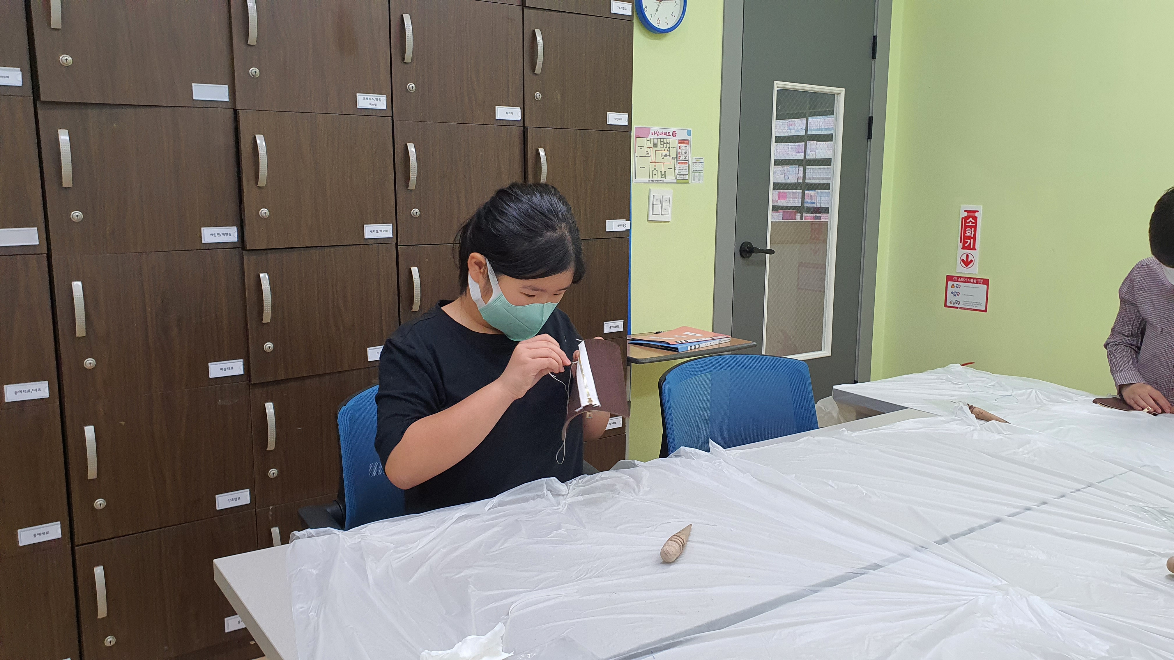 20220528 가죽공예 이미지2