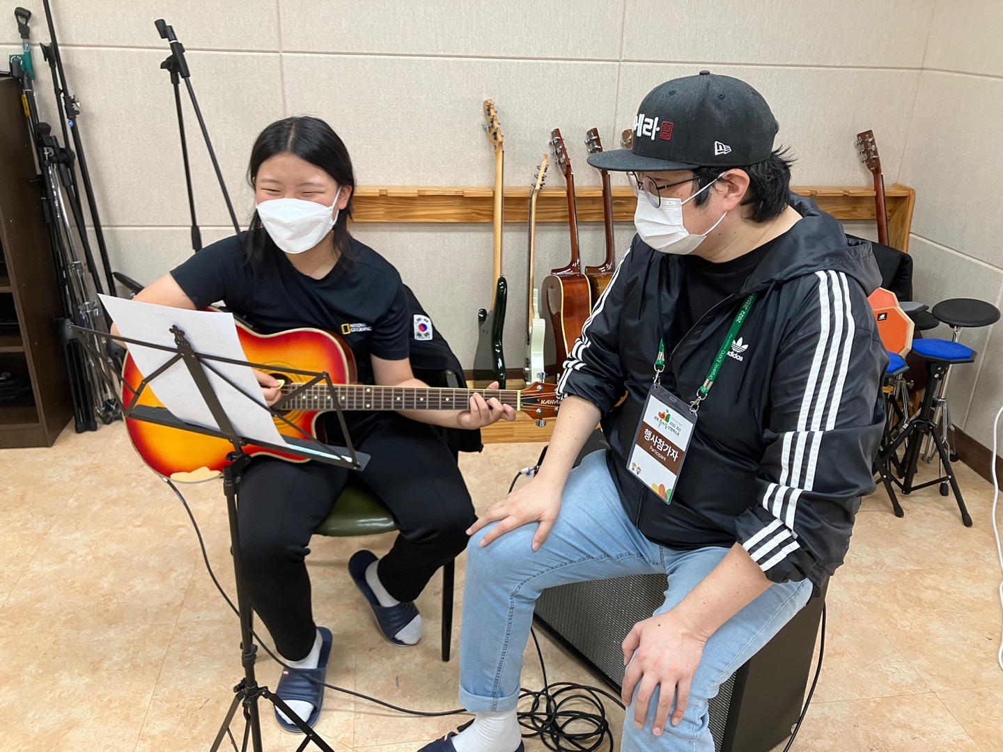 221008 밴드 이미지3
