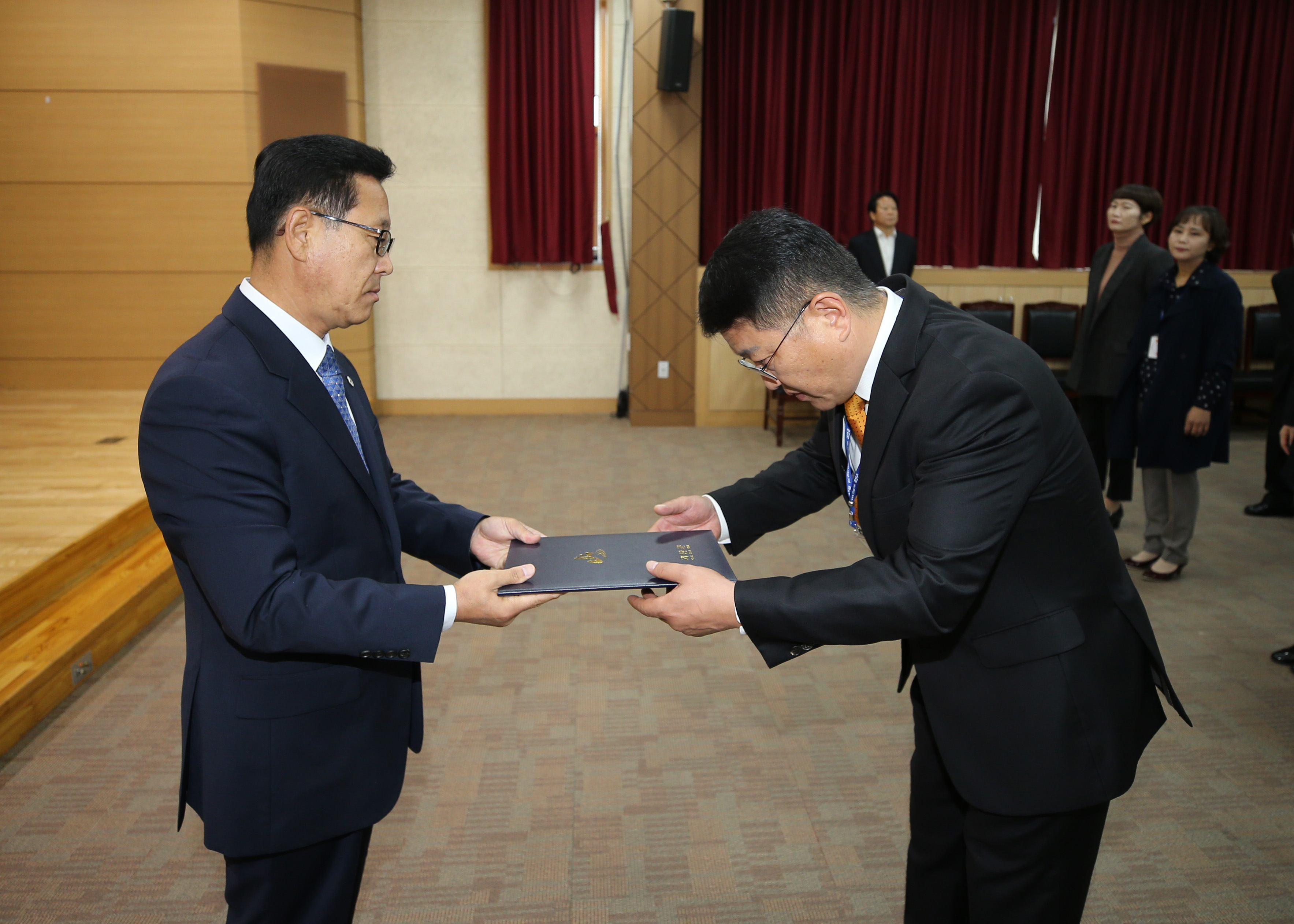 조직개편에 따른 임용장 수여식 사진 이미지8