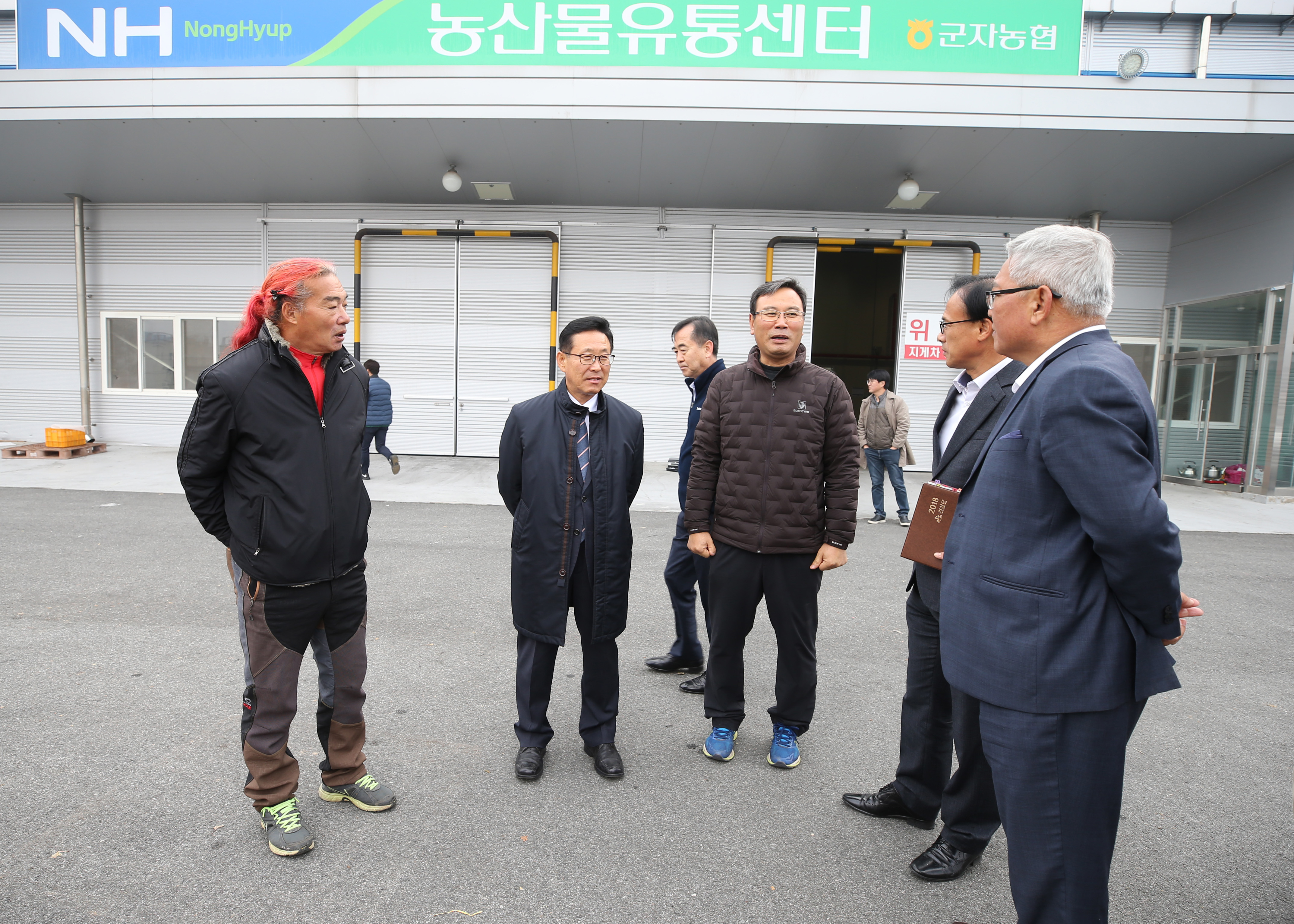 2018공공비축미곡 매입 및 사과 출하공장 방문 사진 이미지2