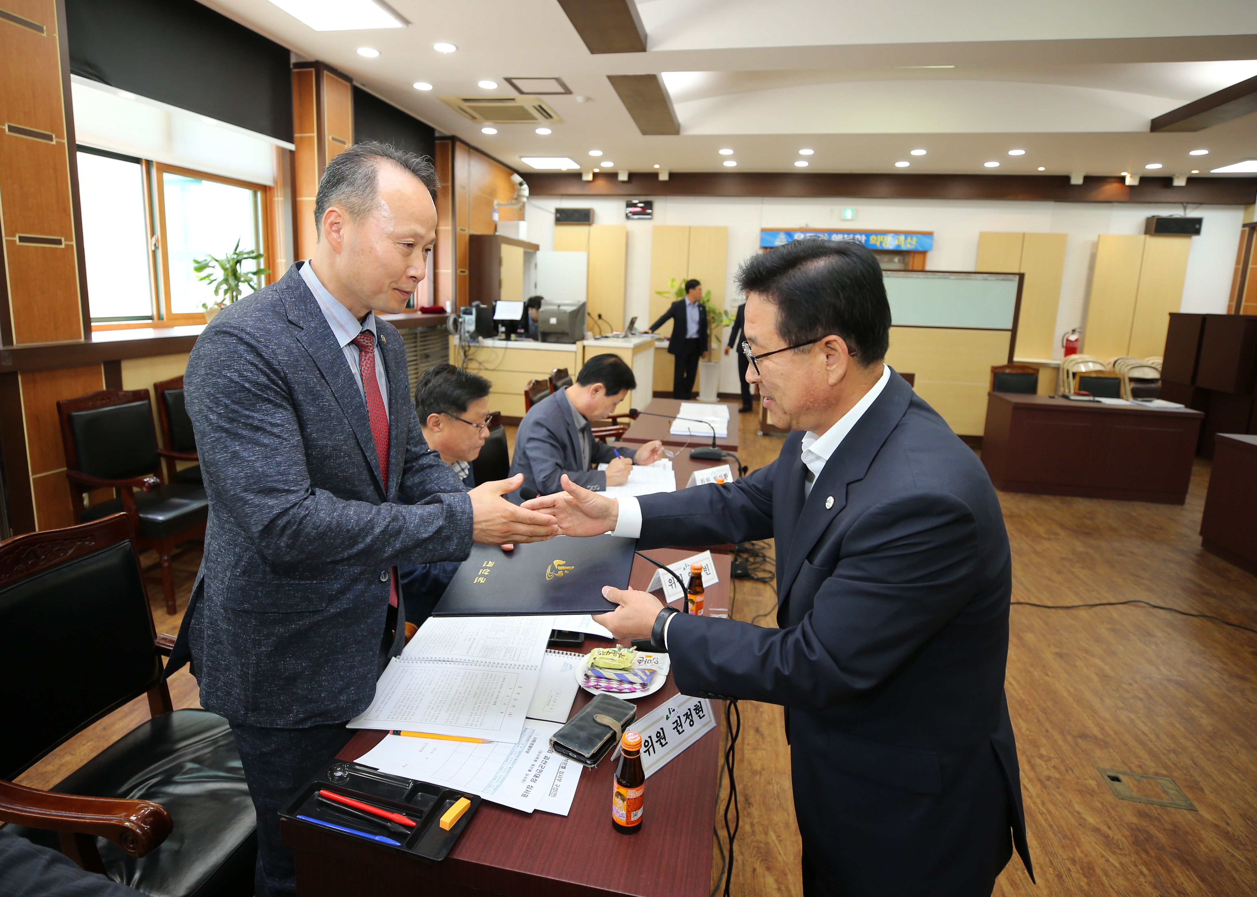 군민대상 심사위원 위촉장 수여식 사진 이미지5