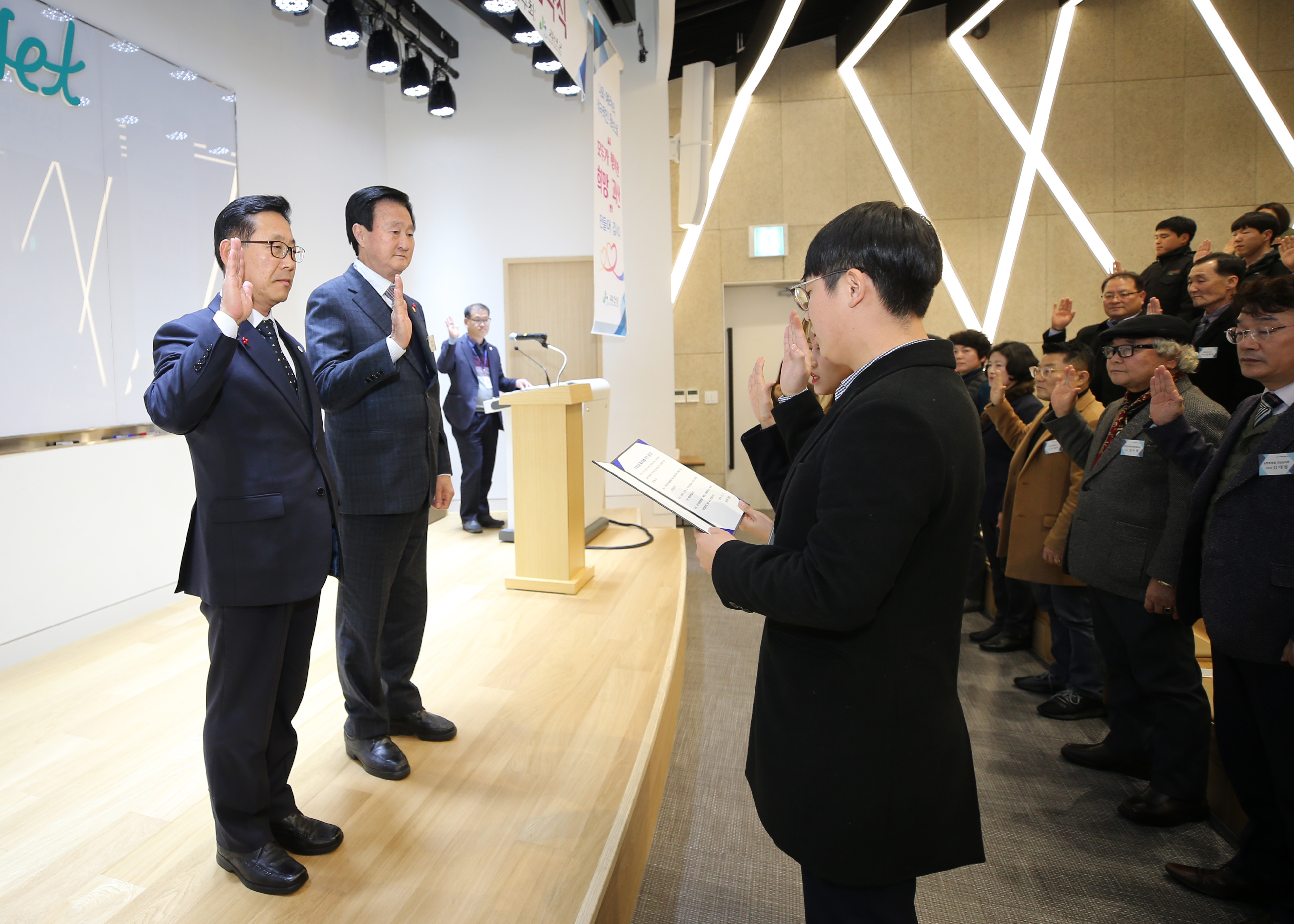 더 큰 지역경제 키우기 워크숍 사진 이미지4