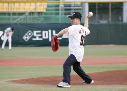 한화이글스 홈경기 시구(NC) 사진