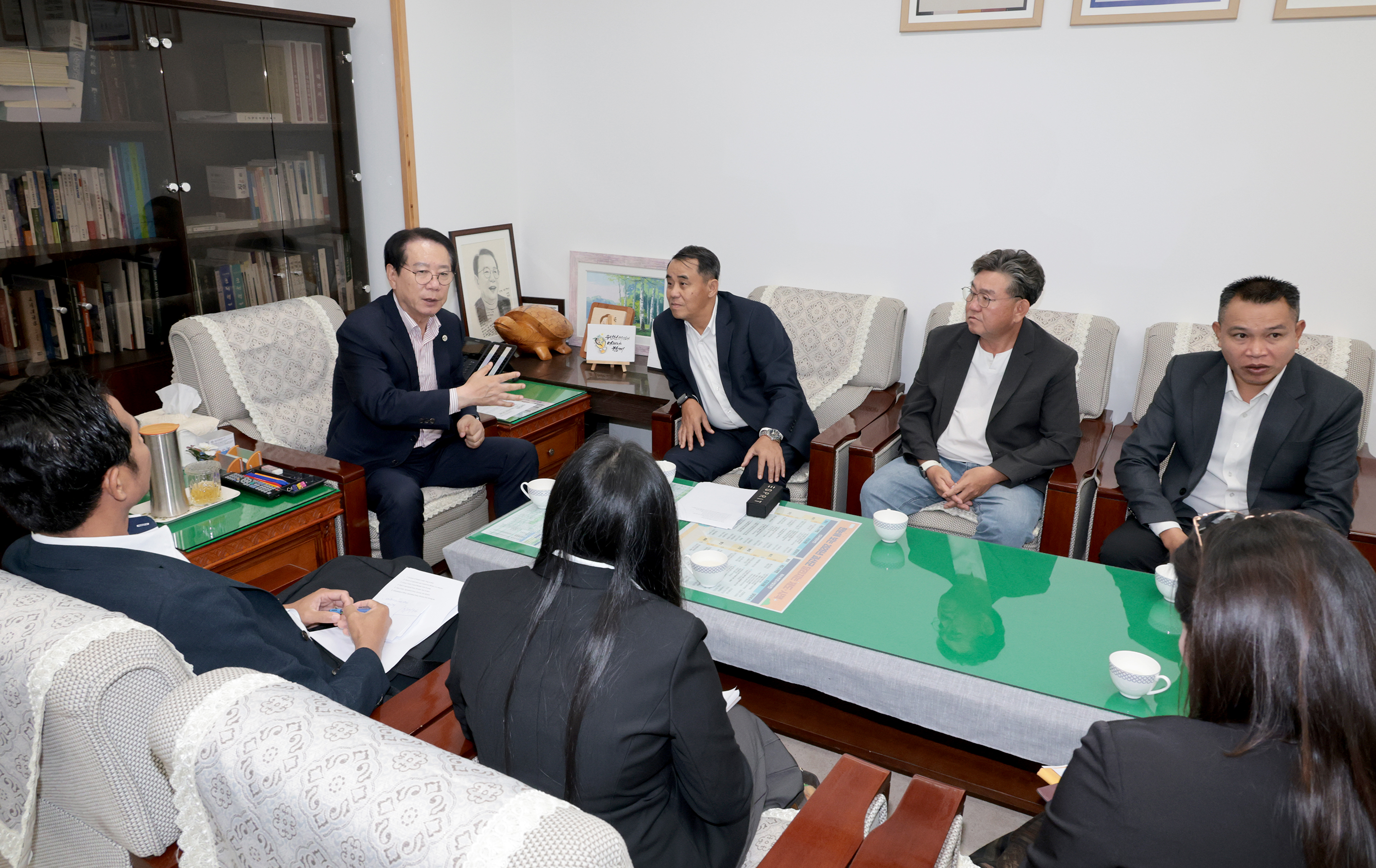 라오스 노동사회복지부 차관 괴산군청 방문(2026.10.08) 이미지5