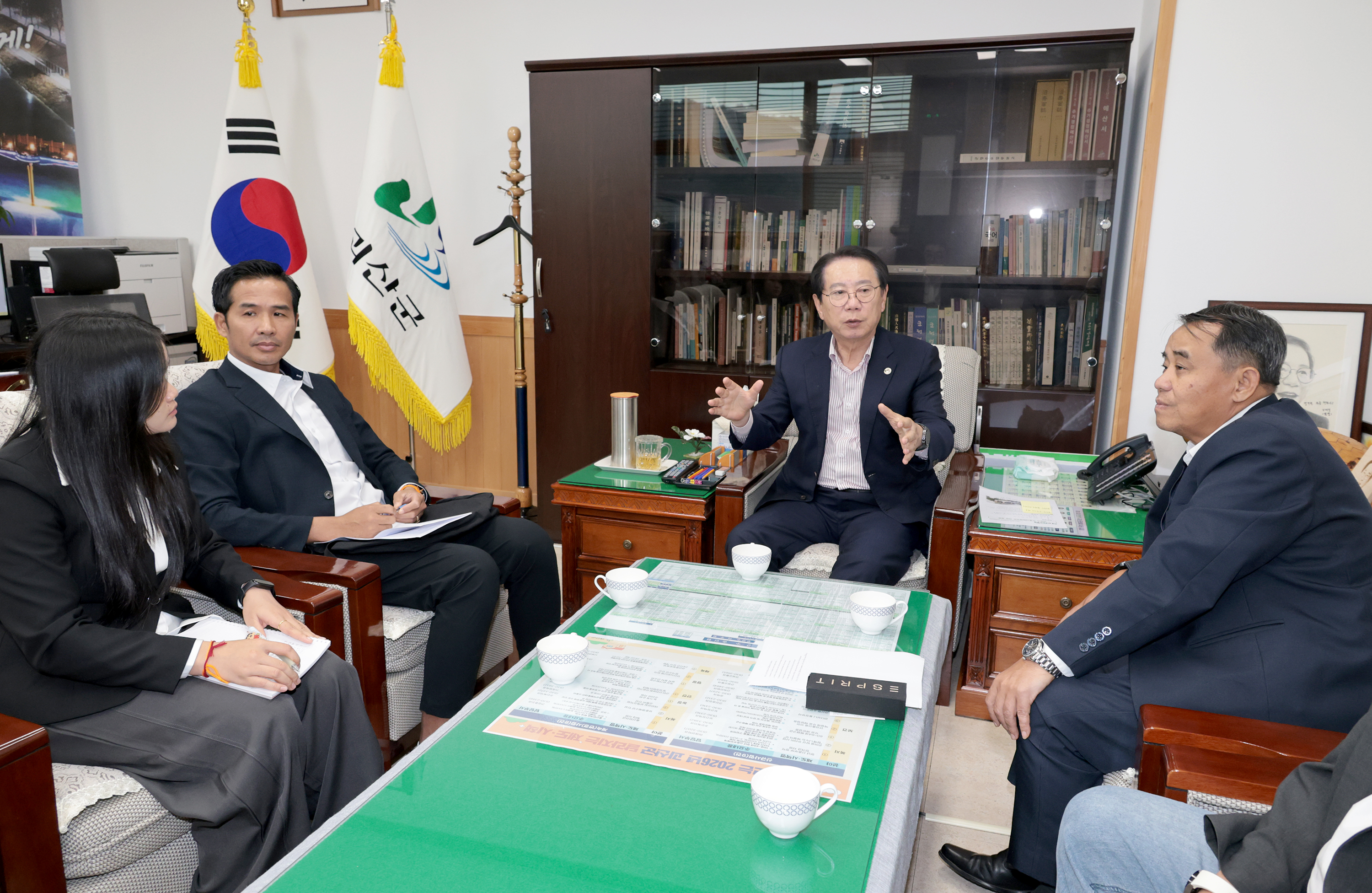 라오스 노동사회복지부 차관 괴산군청 방문(2026.10.08) 이미지6