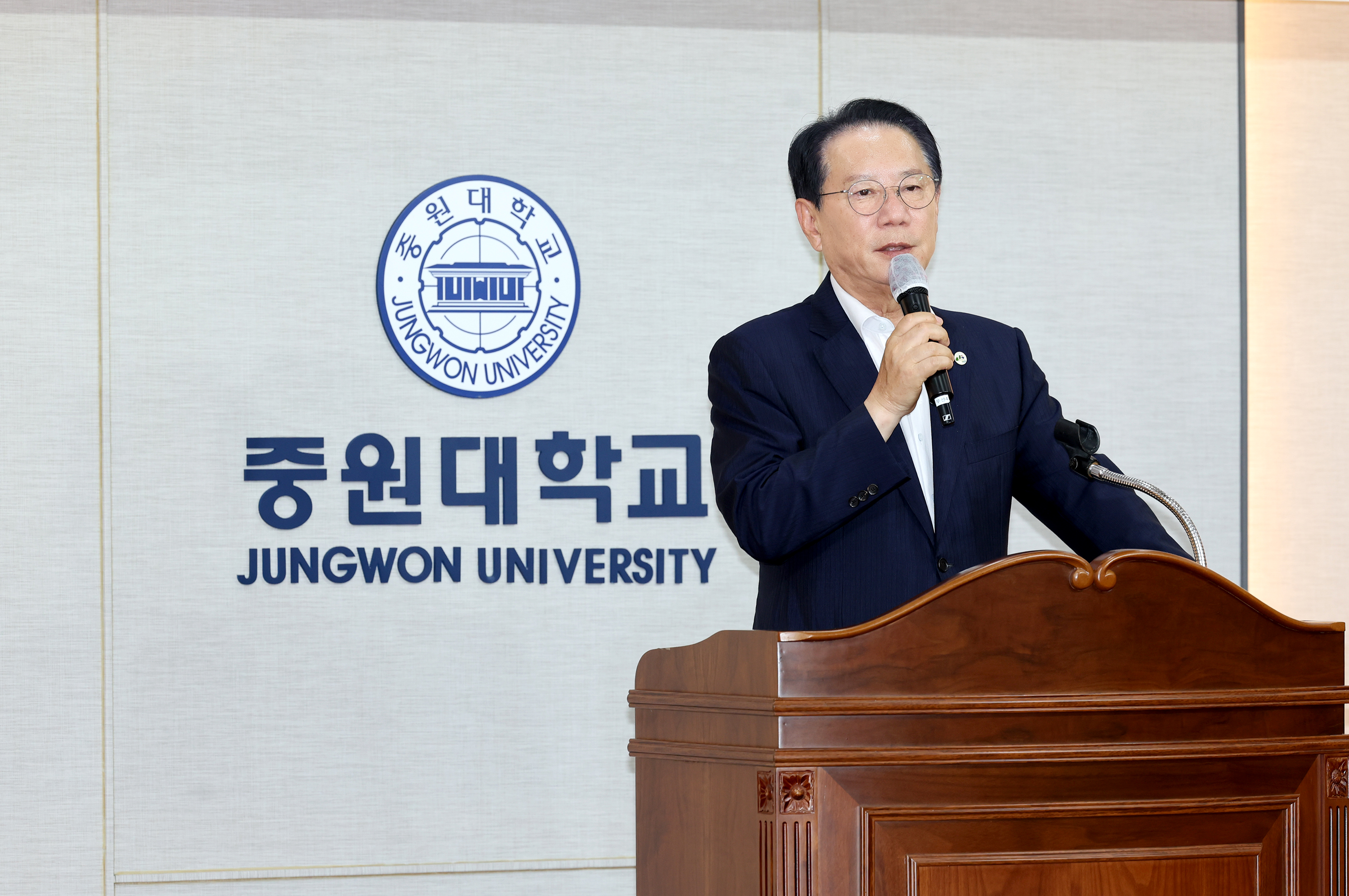 중원대 제5대 황윤원 총장 퇴임식 (8.13) 이미지5